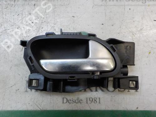 Used Front right interior door handle Front right interior door handle PEUGEOT 2008 I (CU_) [2013-2026] 3871171 3871171