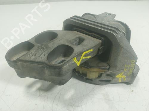 Used Engine mount MERCEDES-BENZ GLA-CLASS (X156) GLA 180 (156.942) (122 hp) 17110621