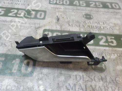 Used Rear left interior door handle Rear left interior door handle AUDI A4 B9 (8W2, 8WC) 2.0 TDI (150 hp) 4001886 4001886