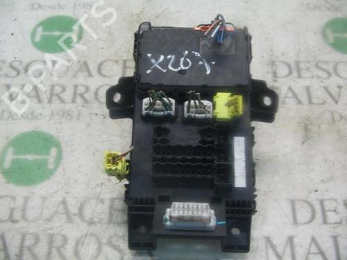Used Fuse box Fuse box TOYOTA AVENSIS (_T22_) 2.0 D-4D (CDT220_, CDT220R) (110 hp) 4022110 4022110