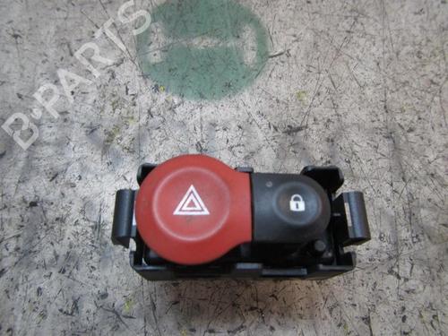 Used Warning switch RENAULT CLIO III (BR0/1, CR0/1) [2005-2014]  3841241