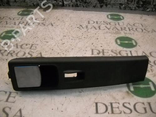 Used Front right interior door handle Front right interior door handle FIAT IDEA (350_) 1.9 JTD (101 hp) 3793233 3793233