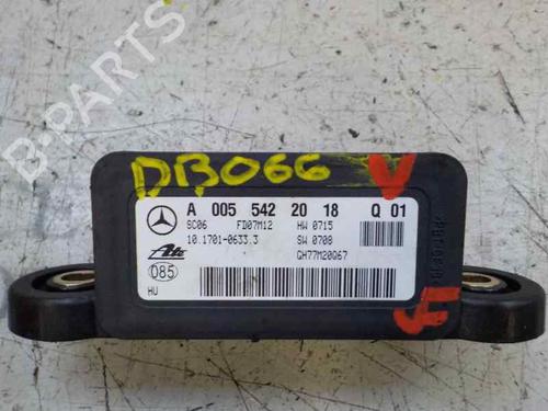 Used Electronic module Electronic module MERCEDES-BENZ M-CLASS (W164) [2005-2012] 5804742 5804742