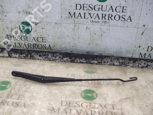 Used Front windshield wiper arm Front windshield wiper arm 3759001 3759001