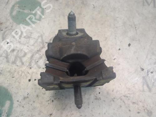 Used Engine mount Engine mount FORD TRANSIT Van (FA_ _) 2.4 DI (FAA_, FAB_, FAC_, FAD_) (90 hp) 9080008 9080008