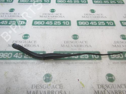 Used Front windshield wiper arm Front windshield wiper arm DACIA SANDERO II 1.0 SCe 75 (B8JC, B8JD, B8NC) (73 hp) 3991841 3991841