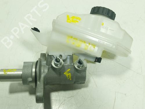 Used Brake master cylinder TOYOTA YARIS CROSS (MXP_) 1.5 Hybrid (MXPJ11) (131 hp) 30150917