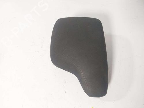 armrest-center-console-nissan-leaf-ze1-2017-39698321 main image