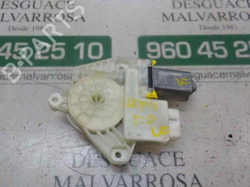 Right rear window motor VW GOLF VII (5G1, BQ1, BE1, BE2) 1.6 TDI 5Q4959812F | 5Q4959812D