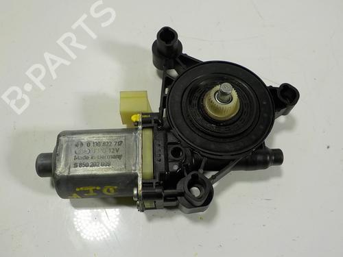 Used Left front window motor Left front window motor SEAT LEON (5F1) 2.0 TDI (150 hp) 13235967 13235967