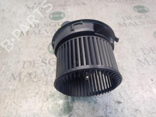 Used Heater blower motor TOYOTA AYGO (_B1_) 1.4 D-4D (WNB10_, WNB10R) (54 hp) 3806685