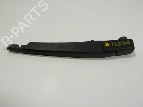 Used Rear windshield wiper arm Rear windshield wiper arm DACIA SANDERO II 1.5 dCi 75 / Blue dCi 75 (B8JW, B8M4, B8AH, B8M7, B8M6) (75 hp) 17042773 17042773