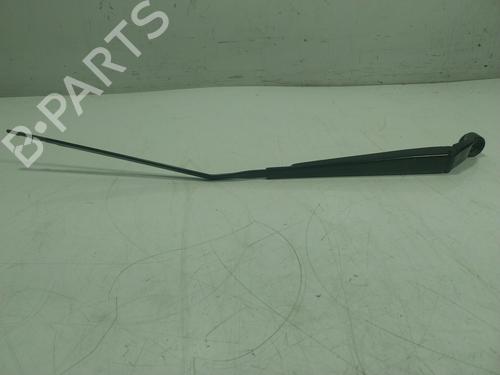 Used Front windshield wiper arm AUDI A3 Sportback (8YA, 8YF) 30 TDI (116 hp) 17480738