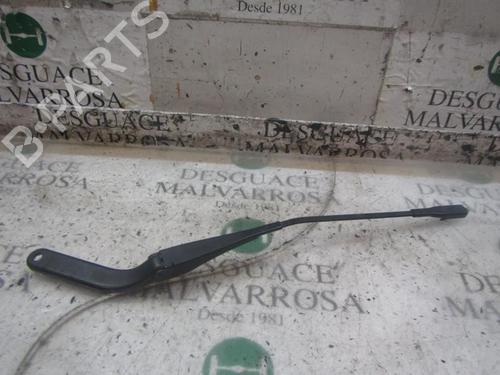 Used Front windshield wiper arm Front windshield wiper arm BMW 1 (E87) 116 i (115 hp) 3822868 3822868