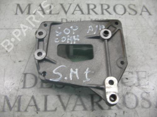 Used Engine mount FIAT PANDA (169_) 1.3 D Multijet (169AXG1A, 169AXD1A) (75 hp) 9086100