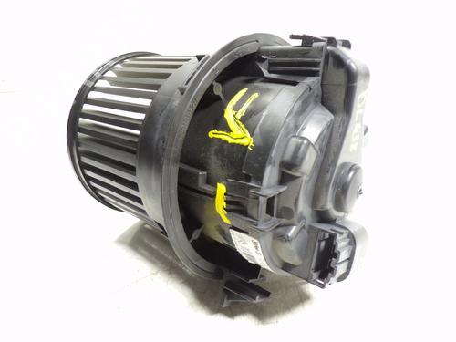 Heater blower motor PEUGEOT 208 I (CA_, CC_) 1.2 PureTech 82 | BP15381728M62 