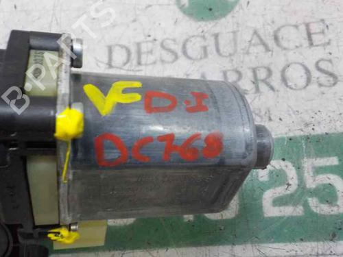 Left front window motor SEAT LEON ST (5F8) 2.0 TDI | BP4582635E21 