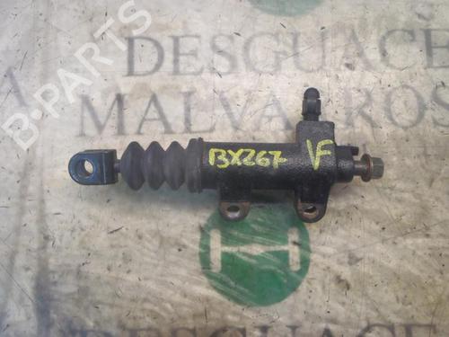 Used Clutch slave cylinder Clutch slave cylinder KIA CERATO I Saloon (LD) 1.6 (105 hp) 14270386 14270386
