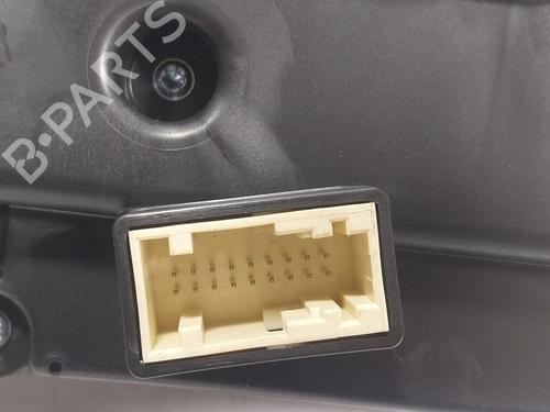 Instrument cluster PEUGEOT 208 II (UB_, UP_, UW_, UJ_) e-208 | BP25036596C47