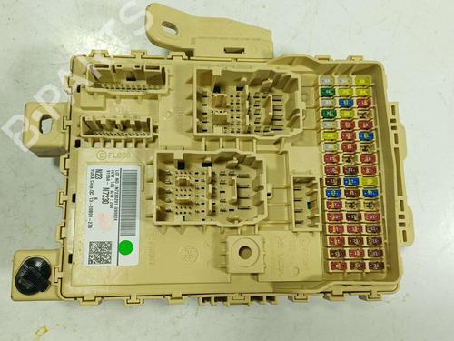 Used Fuse box Fuse box 39416597 39416597