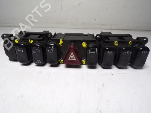 Used Switch Switch MERCEDES-BENZ S-CLASS Coupe (C215) [1999-2006] 13488553 13488553