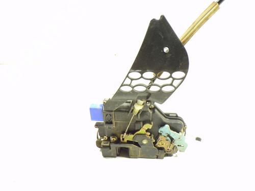 Serrure avant droite VW TOUAREG (7LA, 7L6, 7L7) 2.5 R5 TDI | BP8898950C97 