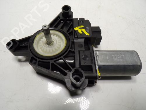 Used Right rear window motor MERCEDES-BENZ C-CLASS (W205) C 200 d (205.007) (136 hp) 17029276