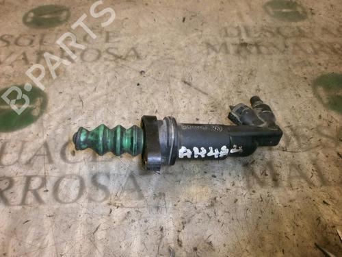 Used Clutch slave cylinder SKODA OCTAVIA I (1U2) 1.9 TDI (90 hp) 14268097