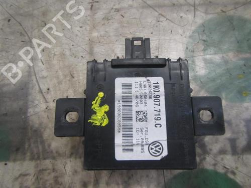 Electronic module VW TOURAN (1T1, 1T2) 2.0 TDI 16V | BP3828162M83 