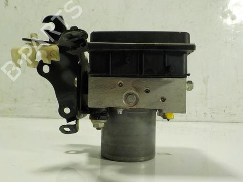 Used ABS pump TOYOTA VERSO (_R2_) 1.6 D4-D (WAR20_) (112 hp) 10003209
