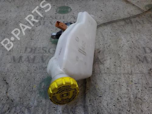 Used Brake master cylinder CITROËN C3 II (SC_) [2009-2025]  3859356