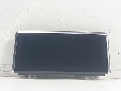 Used Display monitor BMW X2 (F39) xDrive 20 i (192 hp) 24573045