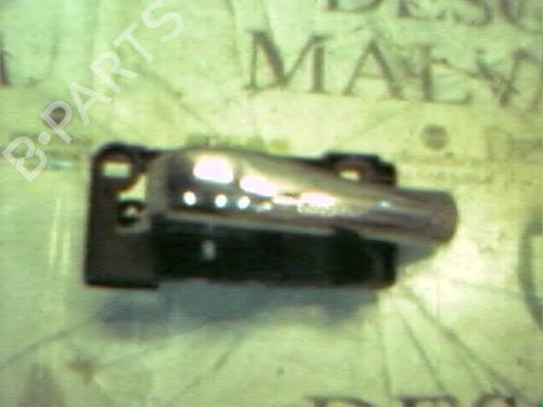 Used Front left interior door handle Front left interior door handle ALFA ROMEO 147 (937_) 1.9 JTD (937.AXD1A, 937.BXD1A, 937.AXV1A, 937.BXB1A,... (115 hp) 3771377 3771377