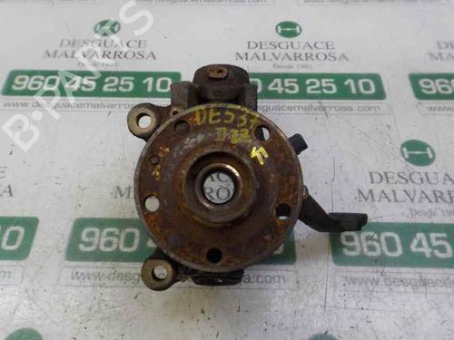Used Left front steering knuckle VW TIGUAN (5N_) 2.0 TDI (140 hp) 4940187