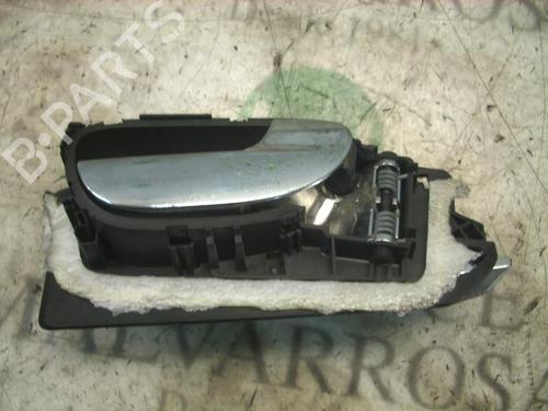 Used Rear right interior door handle Rear right interior door handle PEUGEOT 307 Break (3E) 2.0 HDI 110 (107 hp) 3738200 3738200
