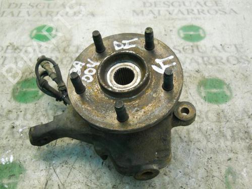 Used Left front steering knuckle JEEP GRAND CHEROKEE II (WJ, WG) 3.1 TD 4x4 (140 hp) 3790678
