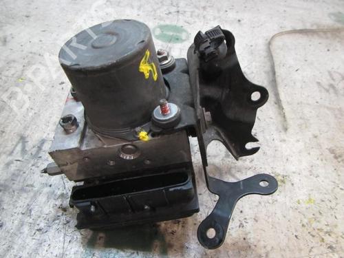 Used ABS pump ABS pump TOYOTA VERSO (_R2_) 2.0 D-4D (AUR20_, AUR20R) (126 hp) 3834447 3834447