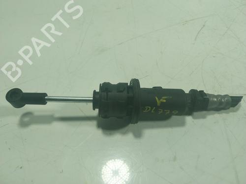 Used Clutch slave cylinder Clutch slave cylinder MERCEDES-BENZ GLA-CLASS (X156) GLA 180 (156.942) (122 hp) 16904086 16904086