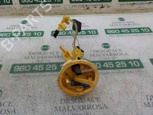 Used Fuel pump BMW 1 (E87) 118 d (143 hp) 4803613