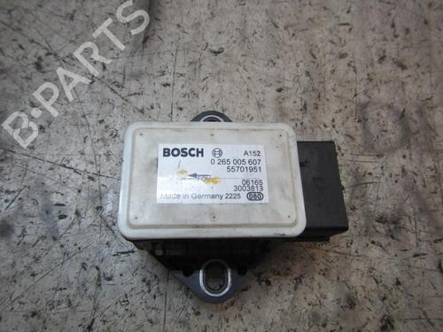 Used Electronic module Electronic module FIAT GRANDE PUNTO (199_) 1.4 16V (199BXG1B, 199AXG1B) (95 hp) 3844561 3844561