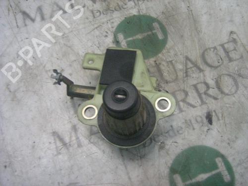 Used Tailgate handle Tailgate handle RENAULT LAGUNA I (B56_, 556_) 2.0 (B56C/H/N) (113 hp) 3779824 3779824
