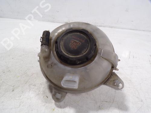 Used Expansion tank VW GOLF VII (5G1, BQ1, BE1, BE2) 1.6 TDI (115 hp) 8493335