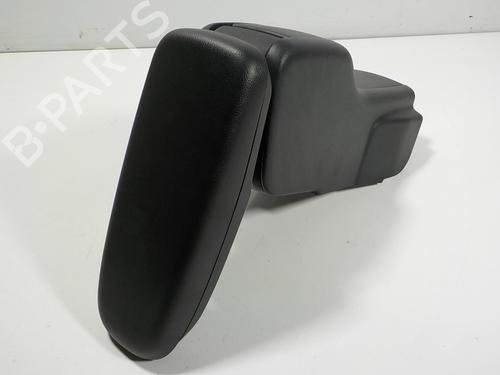 Used Armrest / Center console Armrest / Center console TOYOTA YARIS CROSS (MXP_) 1.5 Hybrid (MXPJ10) (116 hp) 12226620 12226620