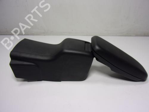 Used Armrest / Center console TOYOTA YARIS CROSS (MXP_) 1.5 Hybrid (MXPJ10) (116 hp) 15887719