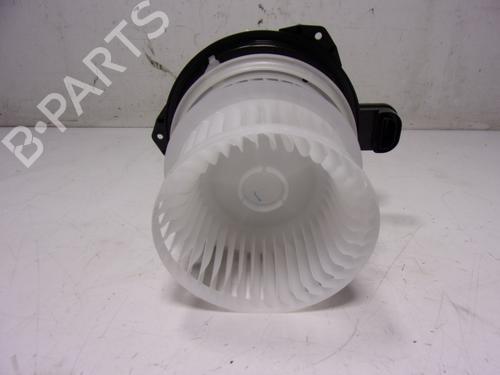 Used Heater blower motor TOYOTA COROLLA Cross (ZVG1_, ZSG1_, MXGH1_, MXGA1_) 1.8 Hybrid (ZVG13) (140 hp) 15889819