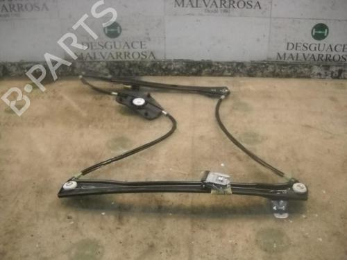 Used Front right window mechanism Front right window mechanism VW GOLF V (1K1) 1.9 TDI (105 hp) 3768341 3768341