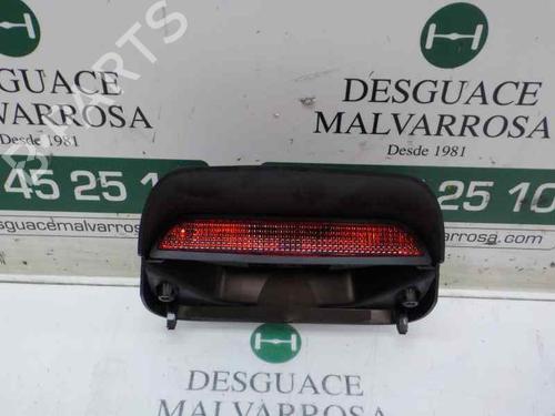 Used Rear center light DACIA SANDERO II 1.2 (75 hp) 10968927