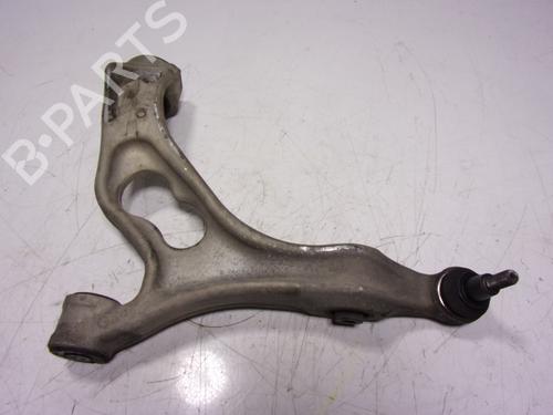 Used Right front suspension arm Right front suspension arm VW TOUAREG (7P5, 7P6) 3.0 V6 TDI (240 hp) 15721848 15721848