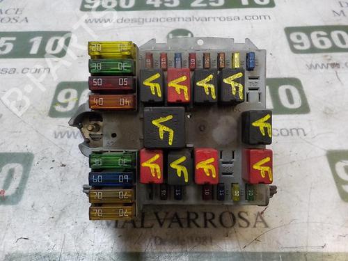 Used Fuse box Fuse box LANCIA MUSA (350_) 1.9 D Multijet (350.AXC1A) (101 hp) 4000027 4000027