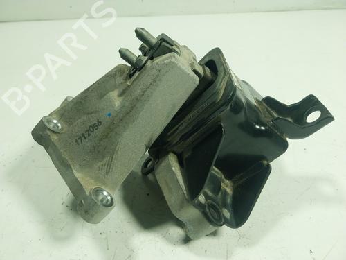 Used Engine mount HYUNDAI TUCSON (TL, TLE) 1.7 CRDi (116 hp) 17632328